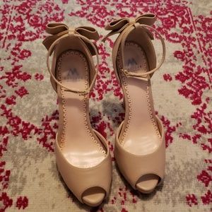 Madison 6.5 Heels. Barely worn